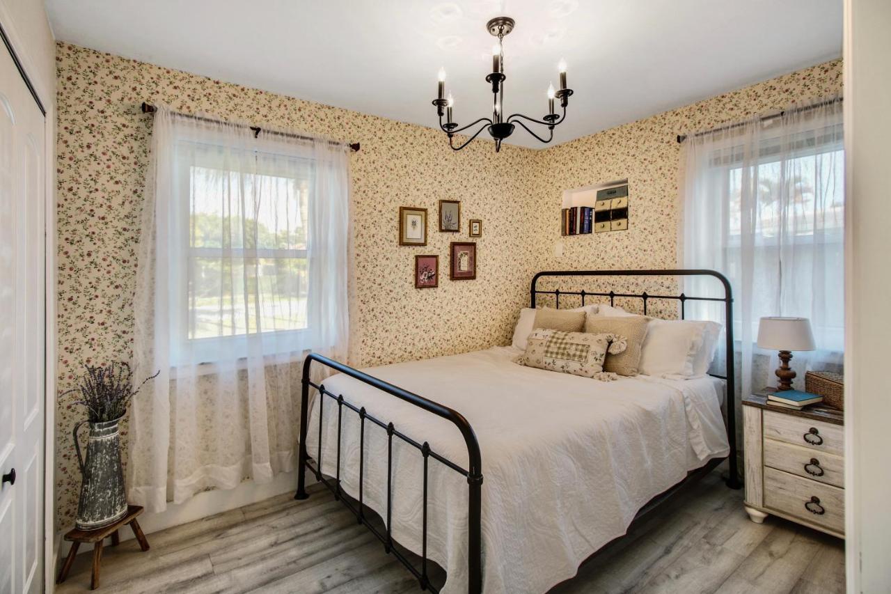 Private Heated Pool Oasis Pet-Friendly Retreat Short Or Long Stays Sleeps 2-8 Ppl Pompano Beach Kültér fotó
