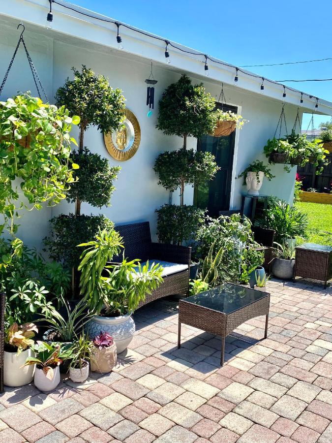 Private Heated Pool Oasis Pet-Friendly Retreat Short Or Long Stays Sleeps 2-8 Ppl Pompano Beach Kültér fotó