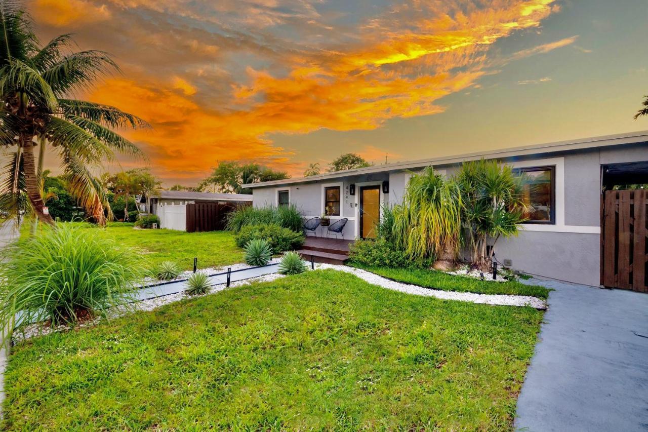 Private Heated Pool Oasis Pet-Friendly Retreat Short Or Long Stays Sleeps 2-8 Ppl Pompano Beach Kültér fotó